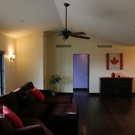 Mission Hill Lake View Villa 웨스트 켈로나 외부 사진