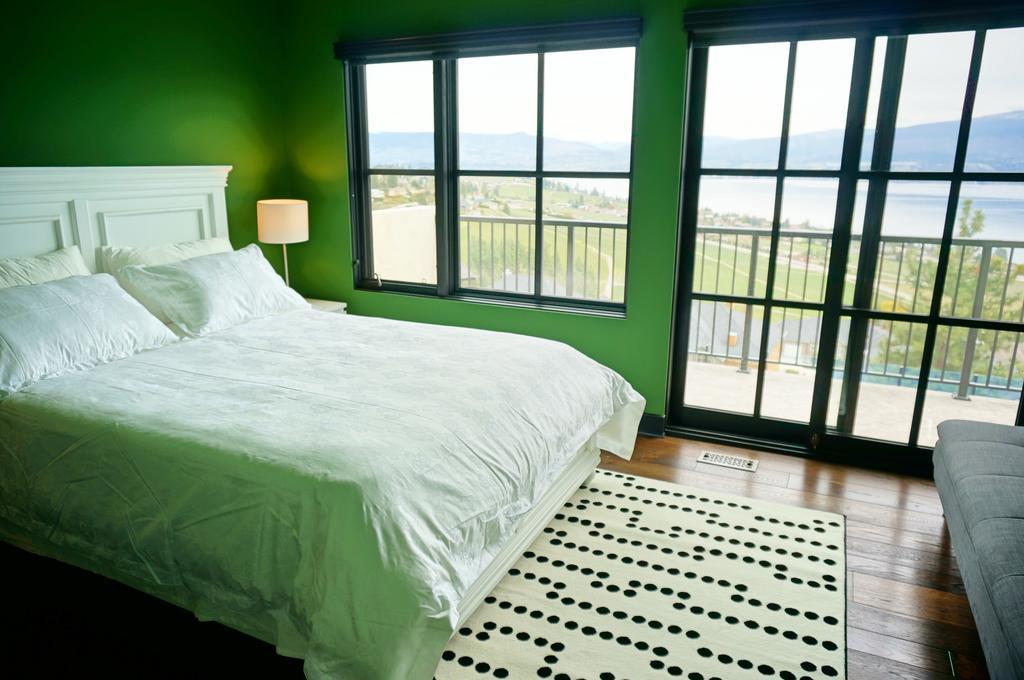 Mission Hill Lake View Villa 웨스트 켈로나 외부 사진